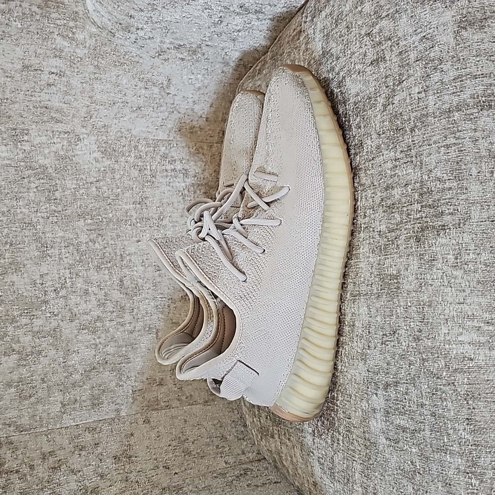 Men's Adidas Yeezy 350 Boost V2 Sesame size 13 US